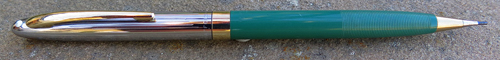 SHEAFFER SENTINEL DELUX SNORKEL SET IN GREEN WITH MED TRIUMPH TWO TONE 14K NIB
